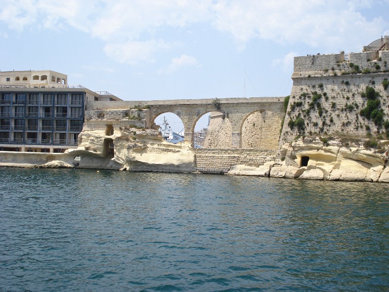 68 3 Bogen Bruecke.jpg